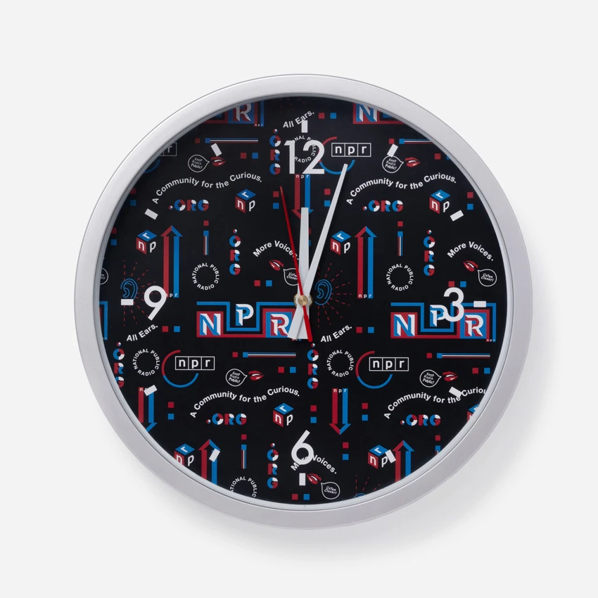 Multi colored clock with NPR design